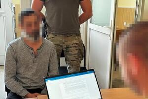 Сотрудники СБУ задержали подозреваемого во время выполнения им вражеской задачи на территории Бахмута