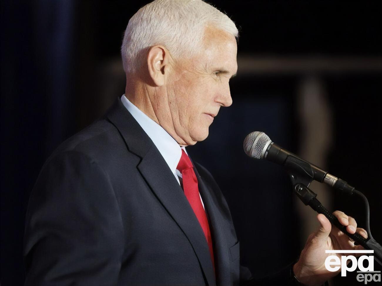 Пенс сказав, що говорив Зеленському про те, що питання про членство України в НАТО "має зачекати до перемоги у війні"