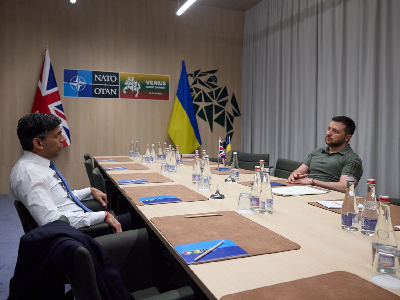 Сунак зустрівся із Зеленським у Вільнюсі