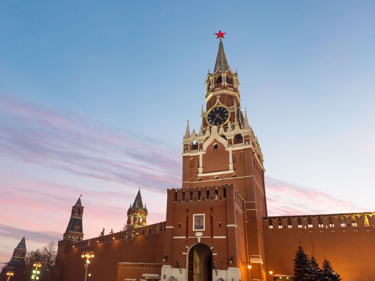 Ухвалюючи рішення про гарантії безпеки для України, країни G7 "фактично роблять Європу набагато небезпечнішою", зазначили у Кремлі