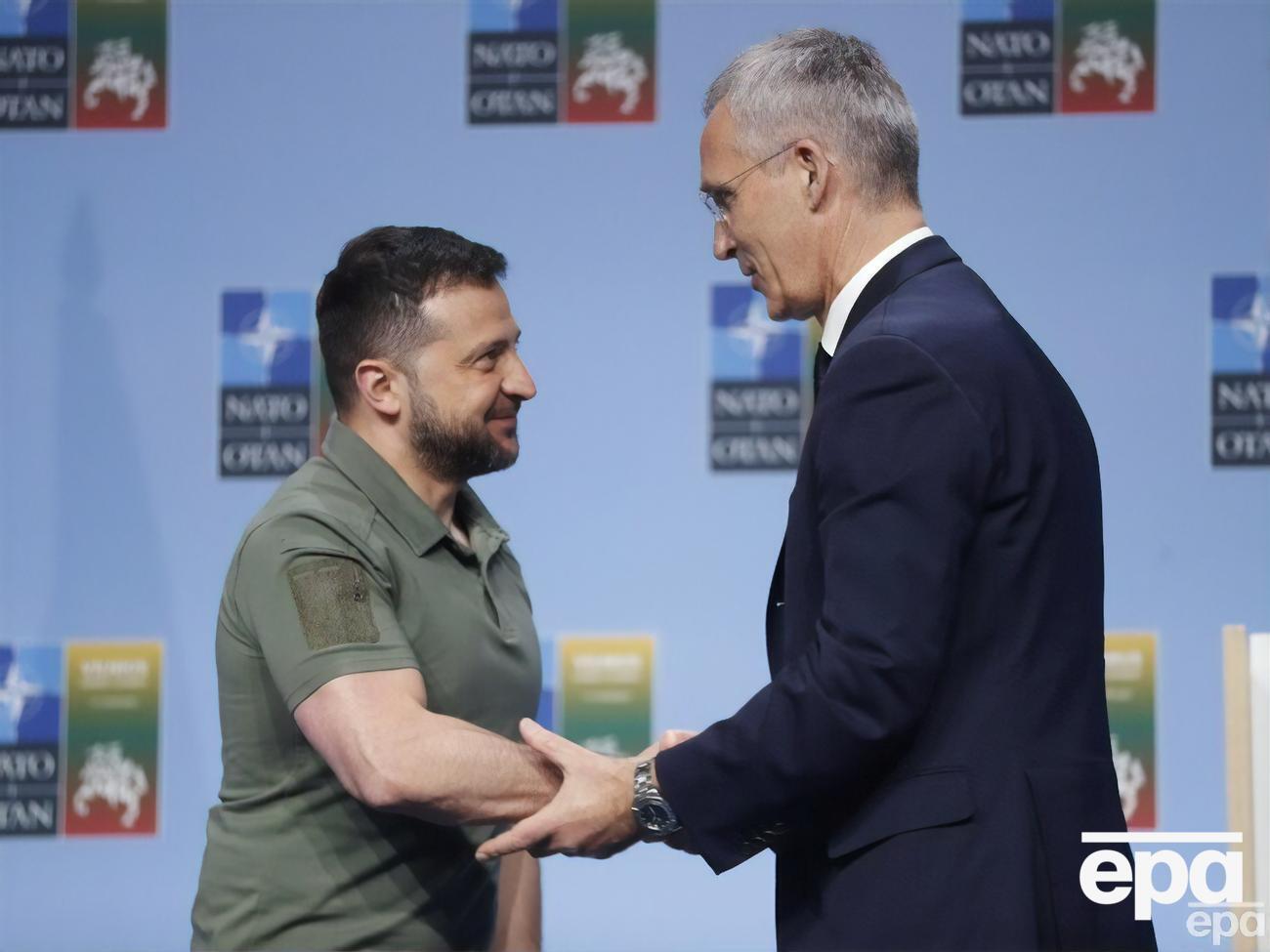 Столтенберг наголосив, що в Україні війна й він розуміє позицію Зеленського, який просить НАТО про максимальну підтримку