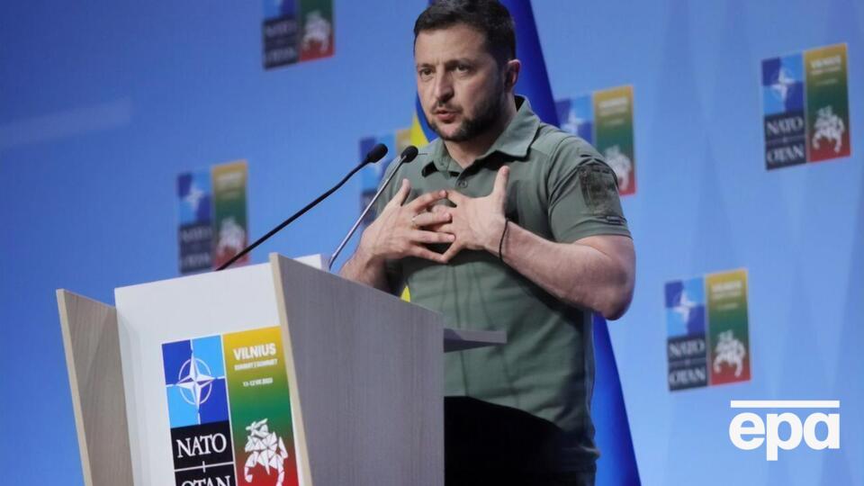 Зеленський зазначив, що "США пліч-о-пліч з Україною весь час нашого захисту проти агресії"