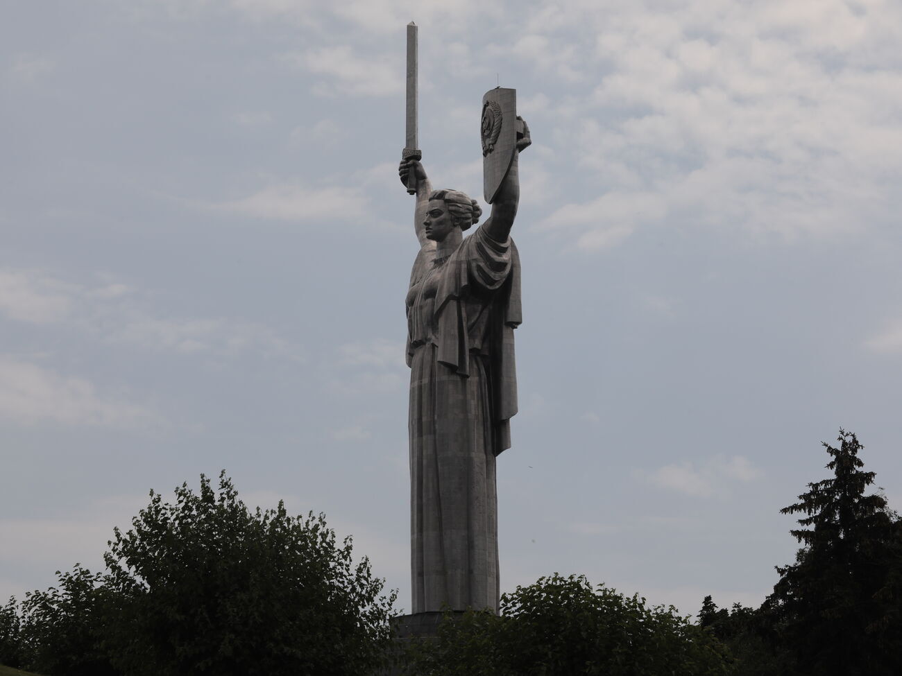 Монтаж должен быть завершен до 24 августа