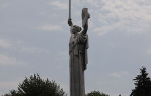 Монтаж должен быть завершен до 24 августа