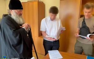 Сейчас митрополиту Павлу собираются избрать меру пресечения в виде содержания под стражей