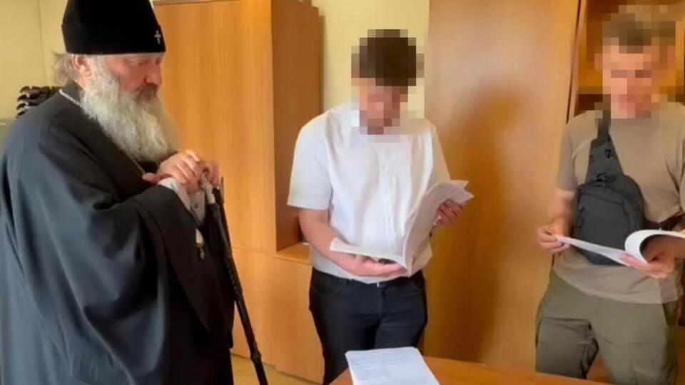 Наразі митрополиту Павлу збираються обрати запобіжний захід у вигляді тримання під вартою
