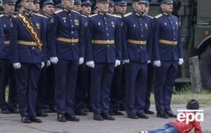 Деяких офіцерів звільнили або усунули, пише WSJ