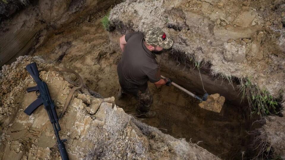 За словами Наєва, вздовж кордону обладнано приблизно 5 тис. метрів траншей