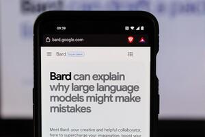 Google Bard – розмовний чат-бот зі штучним інтелектом, розроблений Google