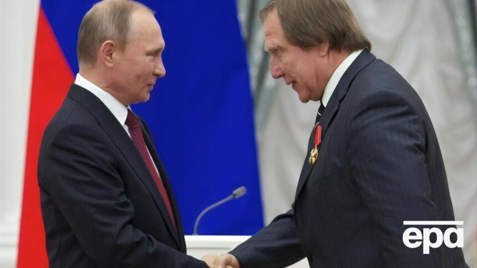 Путин жил вместе с Ролдугиным, утверждает Курчаб-Редлих