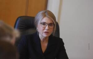 Тимошенко вважає, що законопроєкт, який Рада вчора підтримала, "не про легалізацію марихуани для полегшення страждань пацієнтів", а про "перетворення України на наркоплантацію"