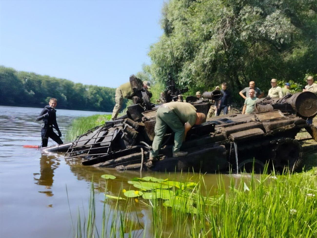 За зовнішніми ознаками танк не має значних пошкоджень, зазначили у відомстві