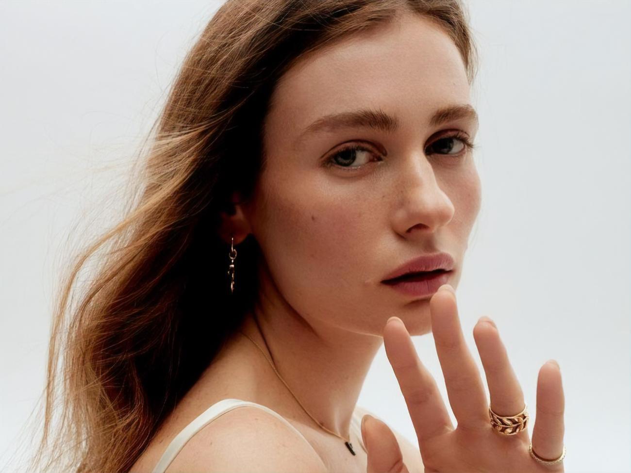 В 2012 году певица Луна родила первенца