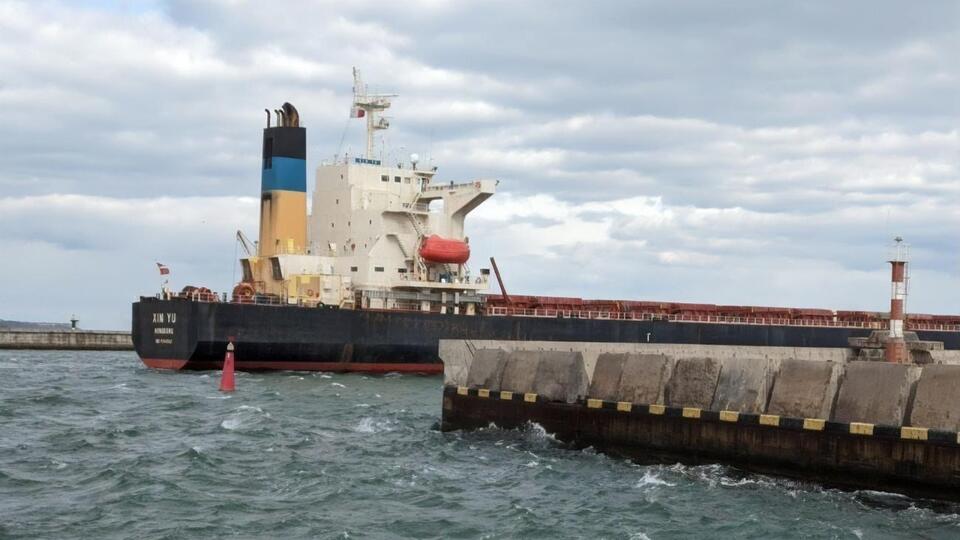 У Мінінфраструктури України проінформували 11 липня, що в порту Одеси завершують завантаження 85 тис. тонн зерна для Єгипту