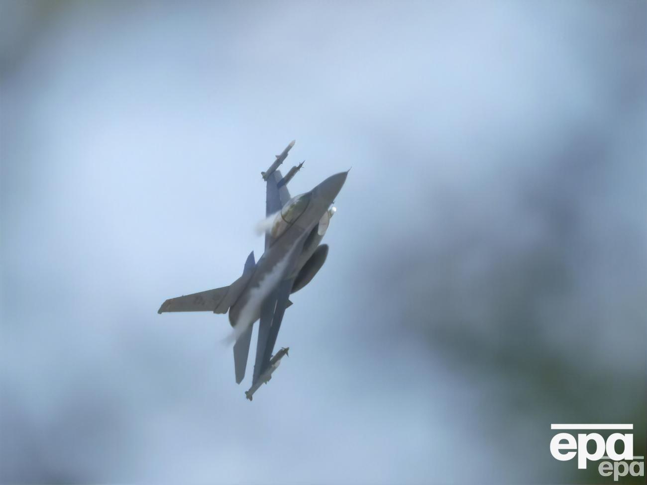 У Білому домі запевнили, що Штати не затримуватимуть початку навчання українців на F-16