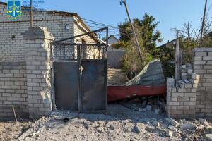 У Херсонській області знову постраждали люди через російські обстріли та міни