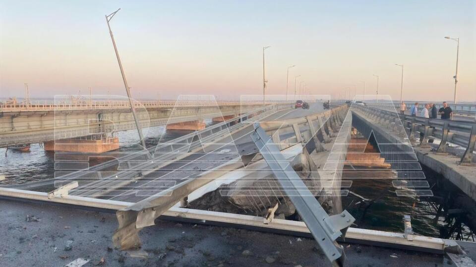 В ночь на 17 июля российские СМИ сообщили о взрывах на Крымском мосту