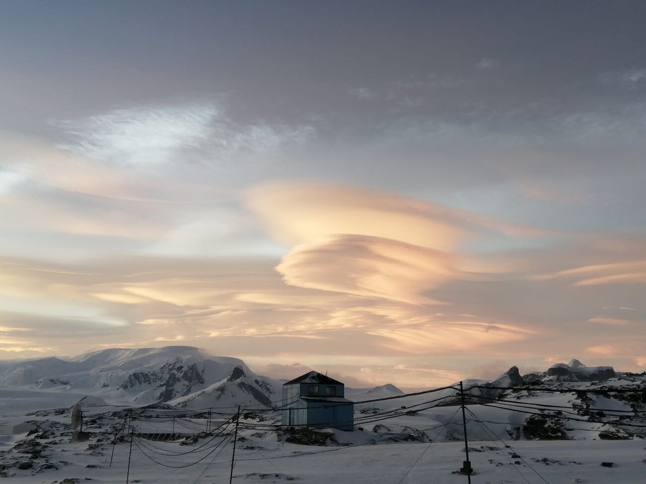 Заработная плата участников экспедиции составляет 54 тыс. грн в месяц из-за особых условий