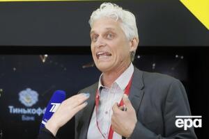 В конце марта в ответ на нападение России на Украину Великобритания ввела санкции против Тинькова