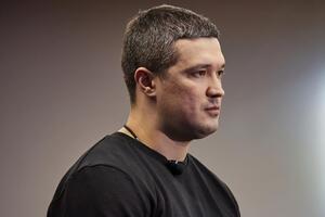 Учора мережу розірвало відео з виробництва російських дронів "Ланцет". А сьогодні Кримський міст розірвали морські дрони. І так буде по кожному виду дронів