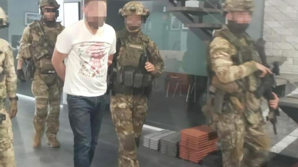 Спецназ провел спецоперацию и задержал мужчину