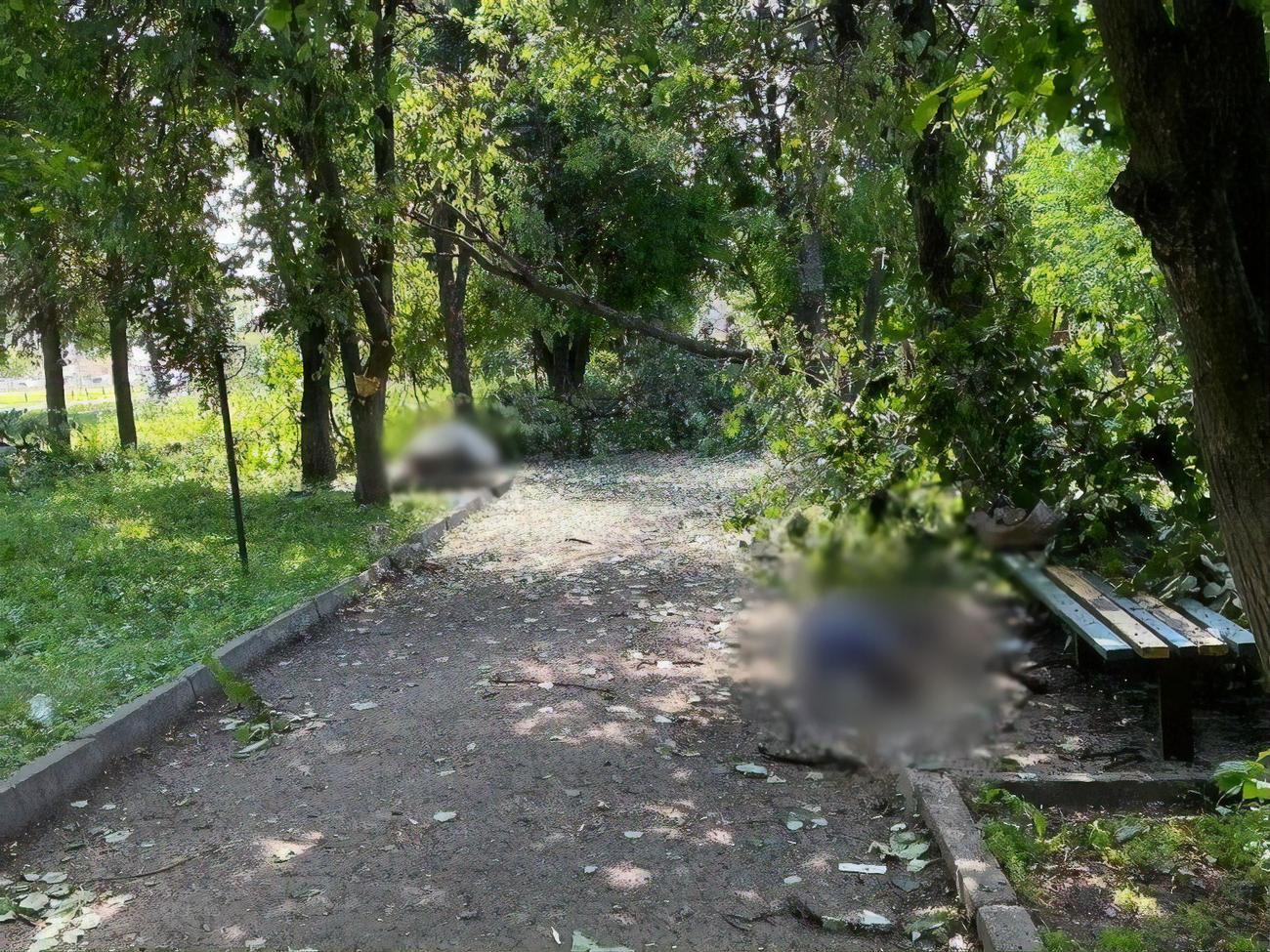 В результате российской атаки по Белополью погибли две женщины, отметили в мэрии