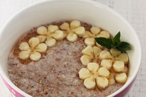 Льяную кашу называют одной из самых полезных