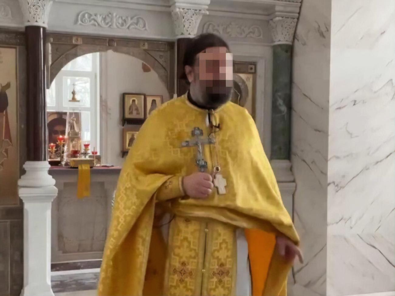 Священник распространял российские нарративы о секретных биолабораториях в Украине и "укронацистах", отмечают в прокуратуре