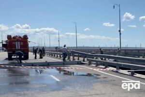 Двустороннее движение по автомобильной части Крымского моста по одной его стороне оккупанты планируют открыть не раньше сентября