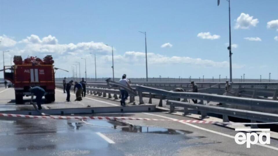 Двосторонній рух автомобільною частиною Кримського мосту по одній його стороні окупанти планують відкрити не раніше ніж у вересні