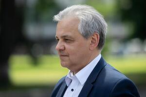 Рахманин заявил, что в нынешней ситуации Зеленский "небезосновательно считает, что у нас есть реальная возможность выиграть эту войну в обозримой перспективе"