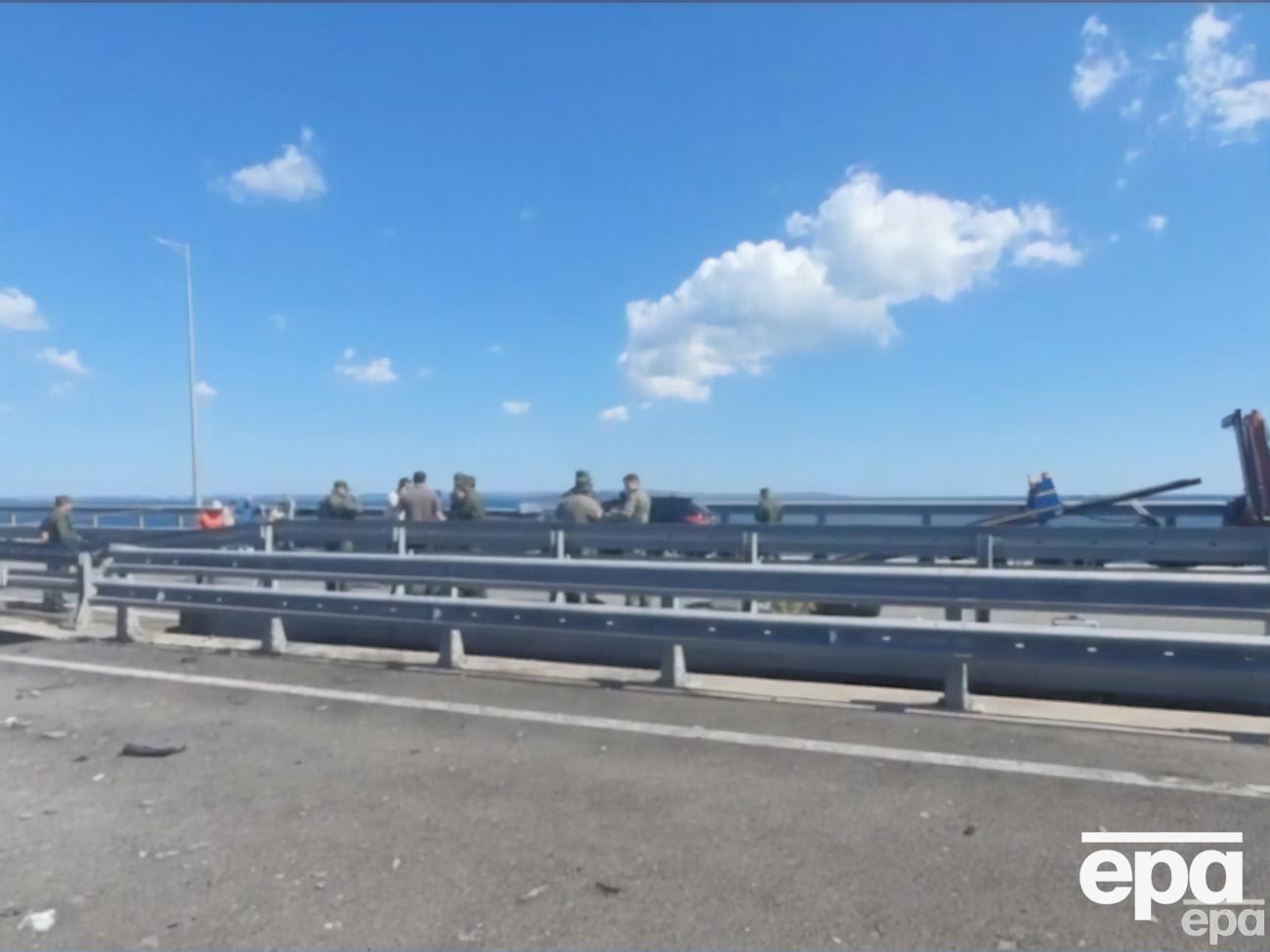 Из-за повреждения Крымского моста россиянам приходится возвращаться домой через оккупированные территории Украины
