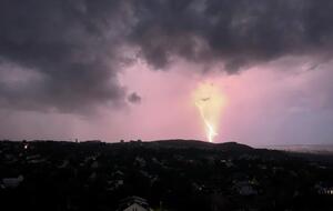 Буря с грозой во Львовской области началась вечером 17 июля