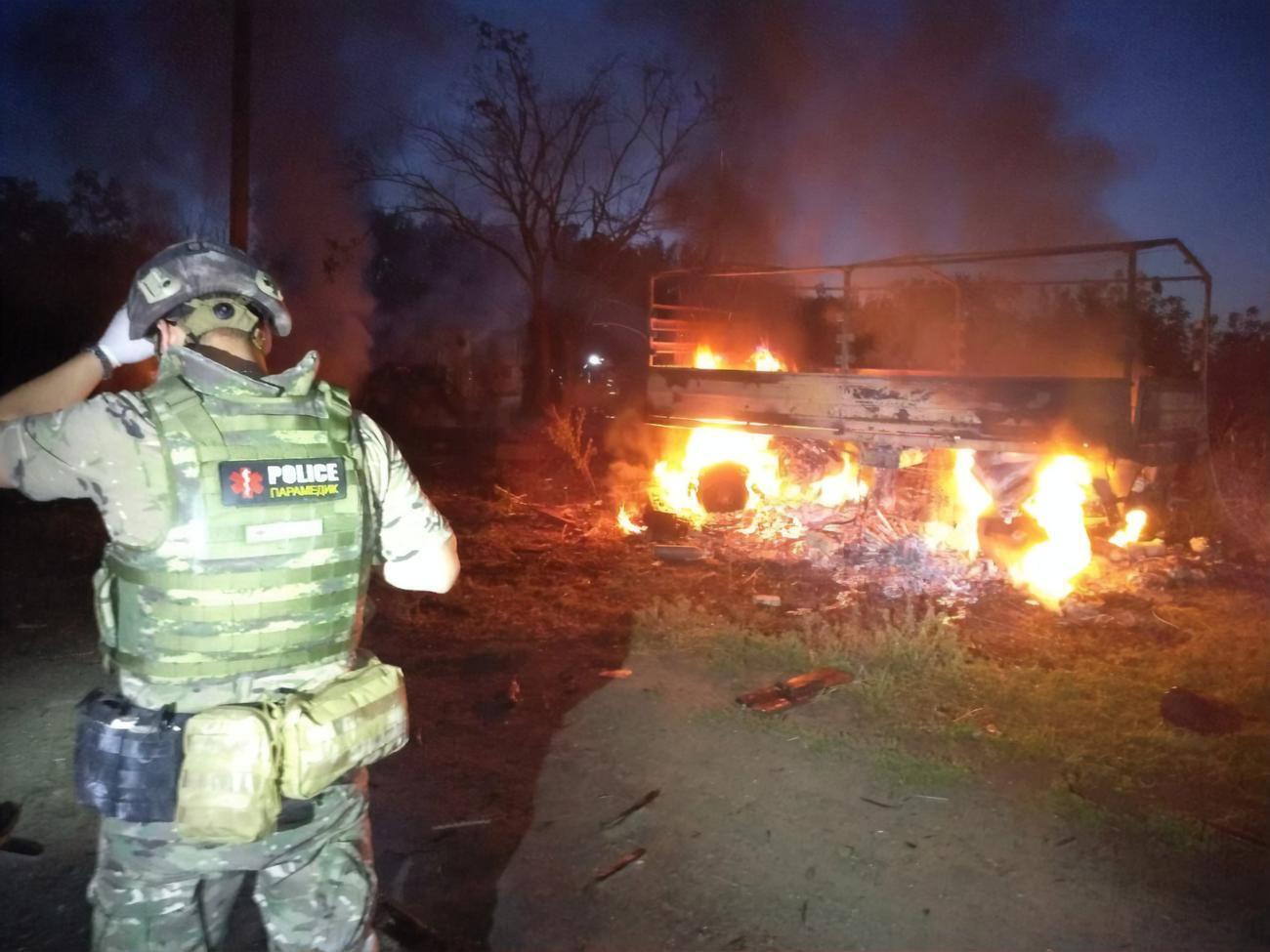 За даними поліції, окупанти атакували 19 населених пунктів, застосувавши ракети, С-300, безпілотники, "Гради", артилерію