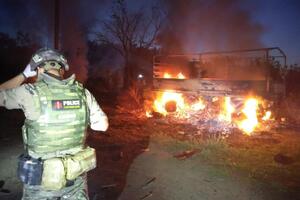 По данным полиции, оккупанты атаковали 19 населенных пунктов, применив ракеты, С-300, беспилотники, "Грады", артиллерию