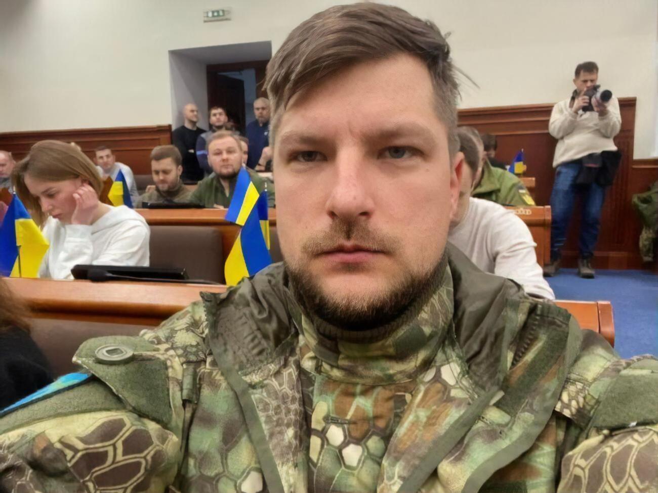 Олександр Погребиський: Якщо є місцеві ради, до яких зверталися військові частини за допомогою офіційно і вони їм не допомогли, а заклали кошти, наприклад, на стадіон – це просто ганебне явище