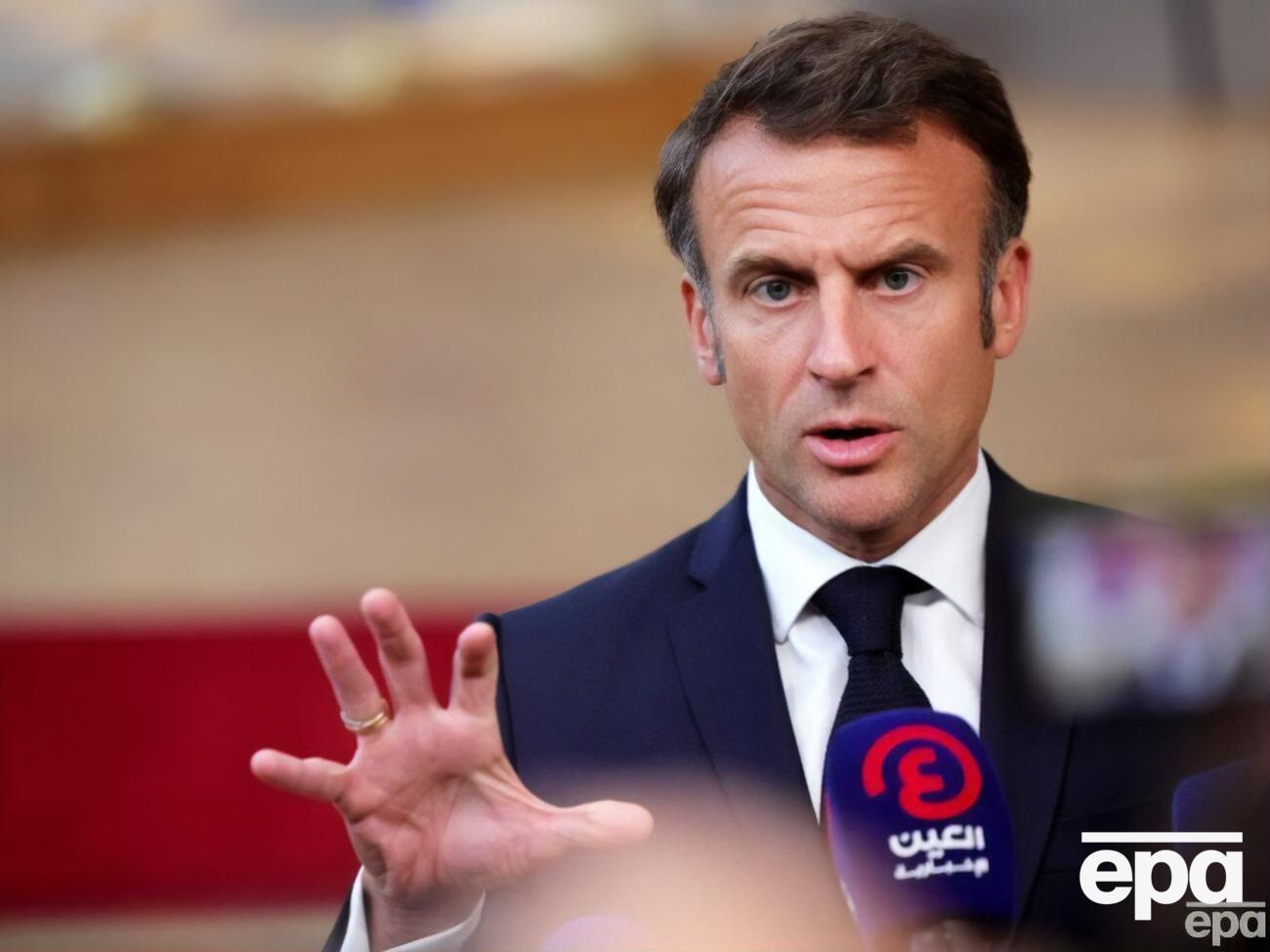 Рішення Путіна вийти із "зернової угоди" Макрон (на фото) назвав "величезною помилкою"