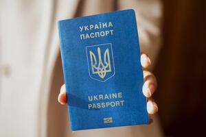 По сравнению с 2022 годом украинский паспорт поднялся на пять позиций