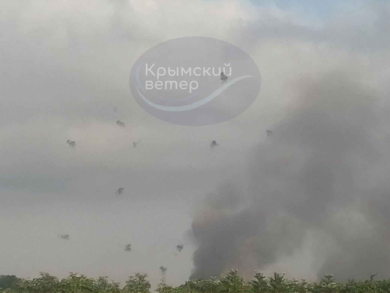 СМИ сообщали утром 19 июля, что на Старокрымском полигоне в Кировском районе под Феодосией горит склад боеприпасов