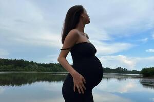 Парфільєва показала, як одягається під час вагітності