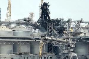 Для полноценного восстановления атакованных Россией зерновых терминалов понадобится не менее года, заявили в Минагрополитики Украины