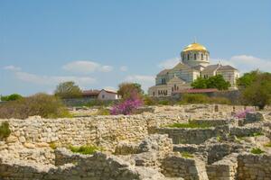 Оккупантам поставлена задача доказать, что история Херсонеса якобы имеет связь с российской историей