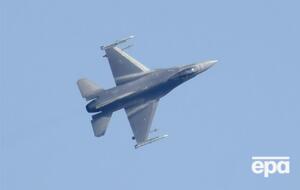Украинские пилоты начнут обучаться управлению F-16 в августе, считает министр обороны Украины