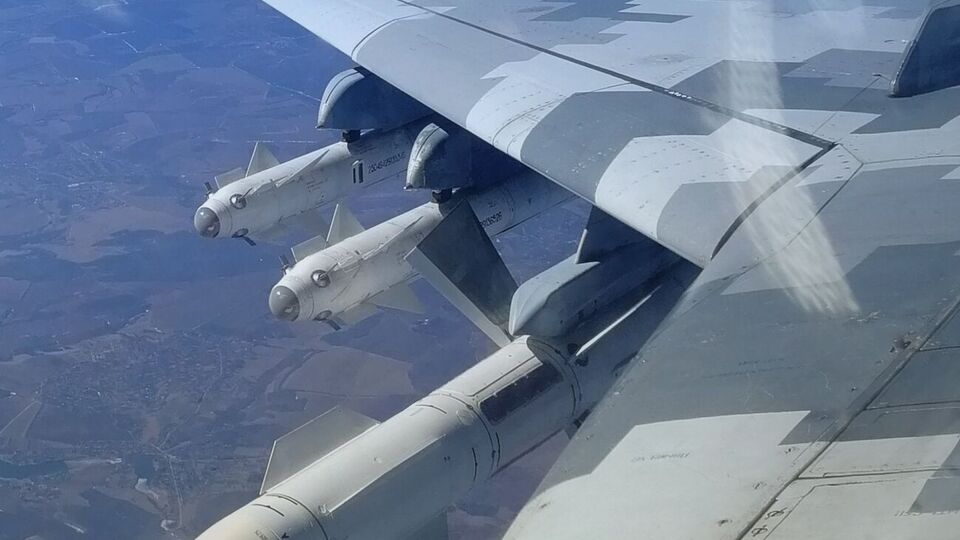 Украинские пилоты совершили ряд боевых вылетов и нанесли пять ударов по районам скопления российских оккупантов