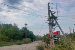 Енергетики ДТЕК розпочинають роботи одразу, щойно дістають від ЗСУ й ДСНС дозвіл і доступ до місця пошкодження, наголосили в компанії