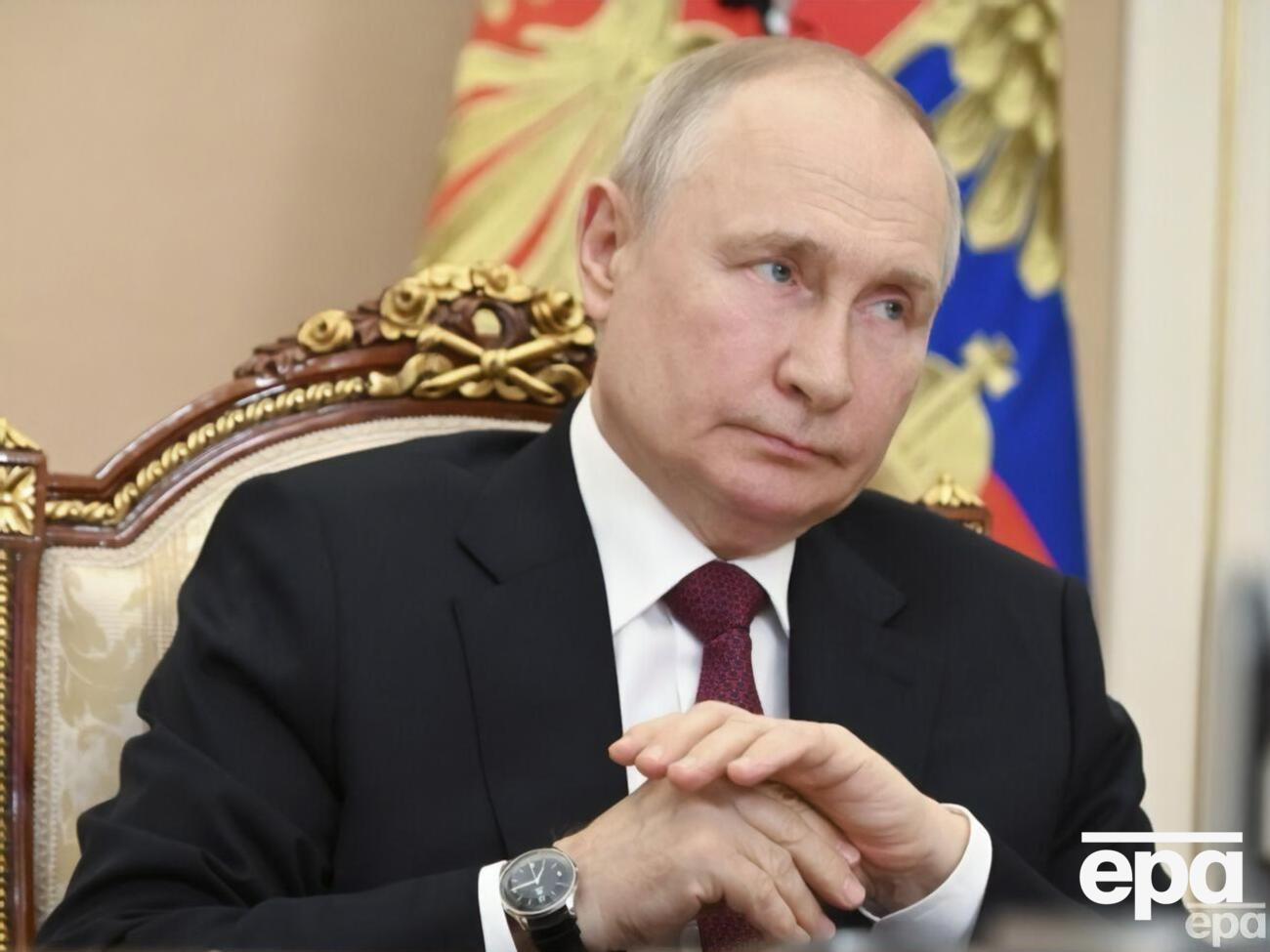 Среди условий, которые озвучил Путин, &ndash; вывод из-под санкций поставок российского зерна и удобрений "на мировые рынки"