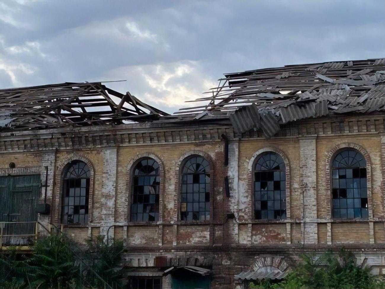 За сутки враг совершил 69 обстрелов из реактивных систем залпового огня