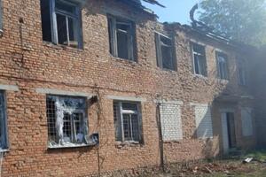 Удар припав на двоповерховий житловий будинок і адмінкорпус