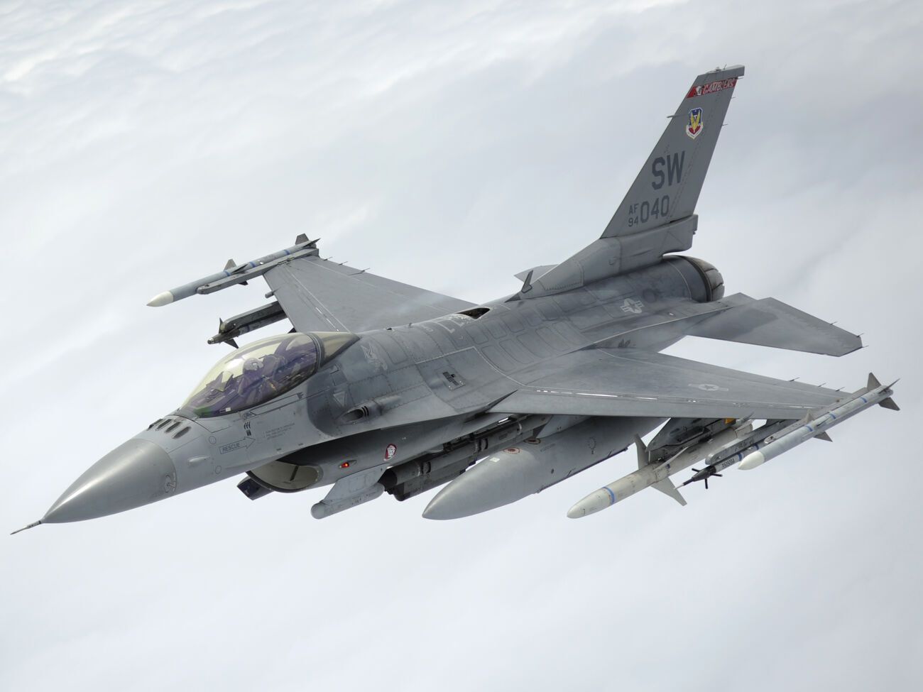 Одних F-16 Украине не будет достаточно, чтобы переломить ситуацию в войне против РФ, отметил Кирби