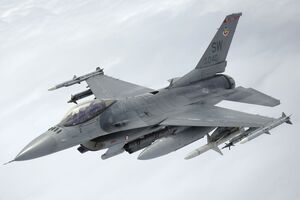 Одних F-16 Украине не будет достаточно, чтобы переломить ситуацию в войне против РФ, отметил Кирби